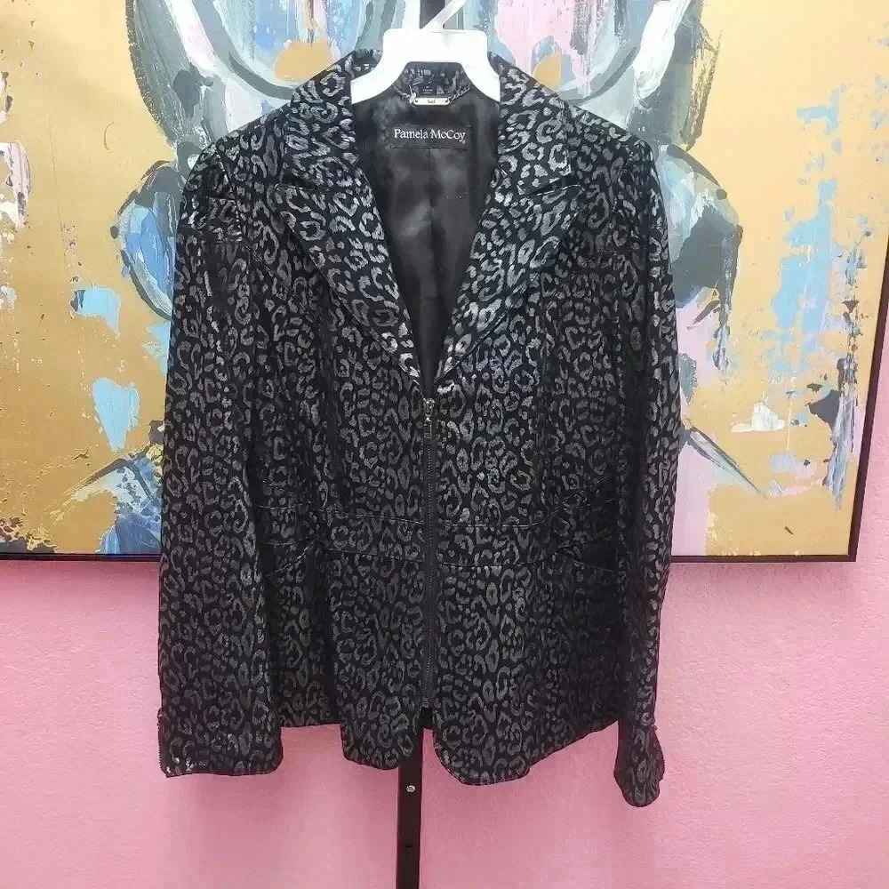 Pamela McCoy Black Leather Animal Print Zip Front Jacket